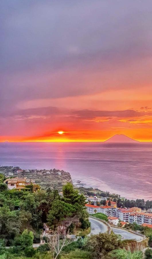 La Piazza Beb Bed & Breakfast Tropea Exterior foto