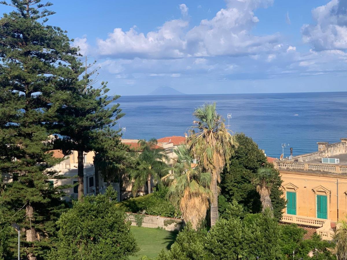 La Piazza Beb Bed & Breakfast Tropea Exterior foto